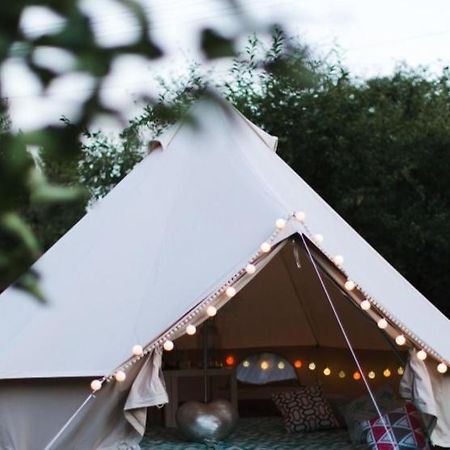 Wildberry Glamping Ξενοδοχείο Orgères-la-Roche Εξωτερικό φωτογραφία